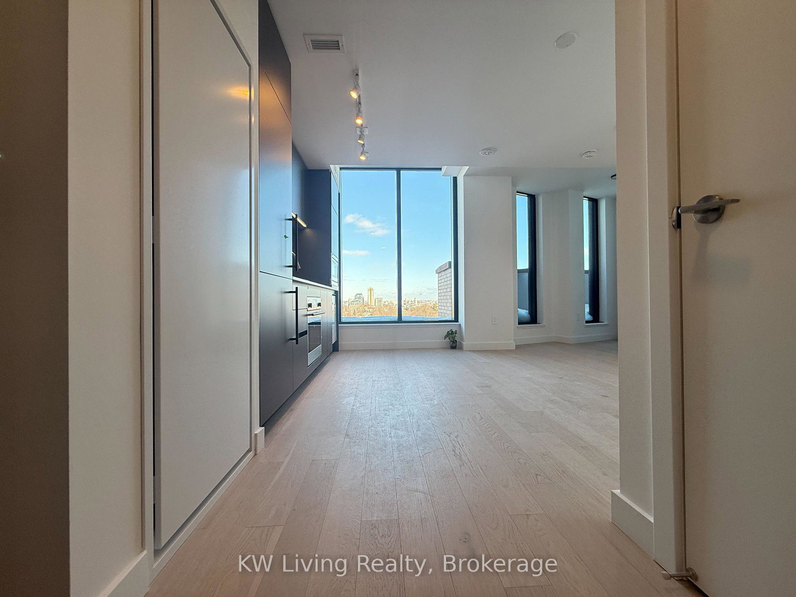 1720-bayview-avenue-toronto-ontario-c12743194