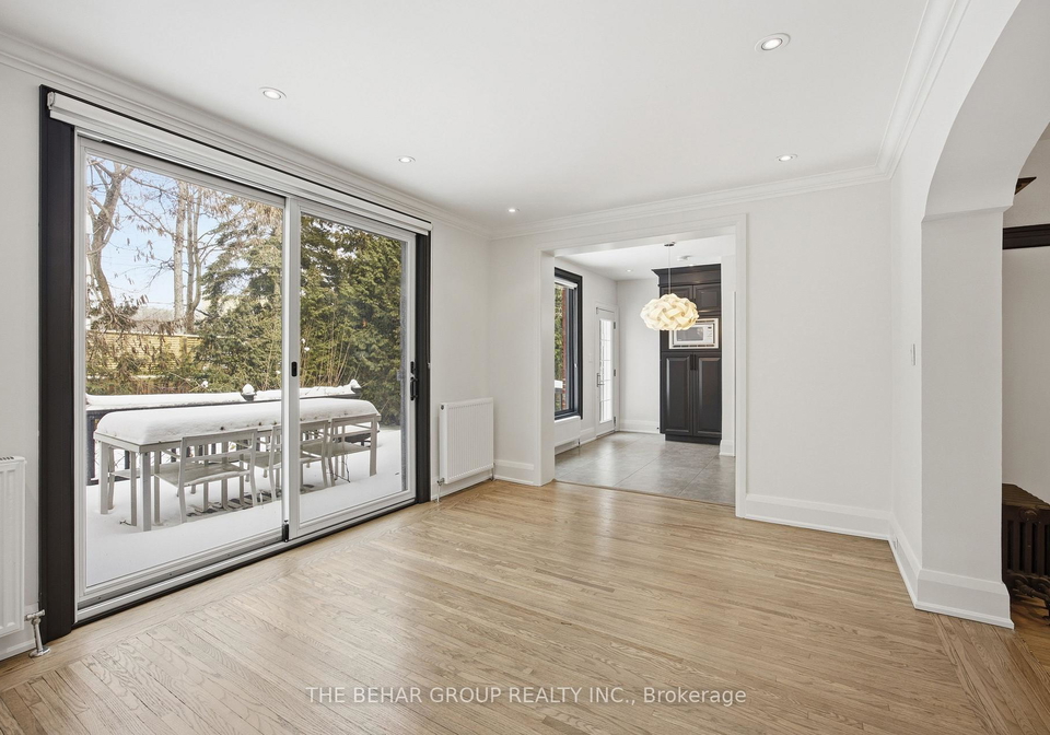 241-lonsmount-drive-toronto-ontario-c12743474