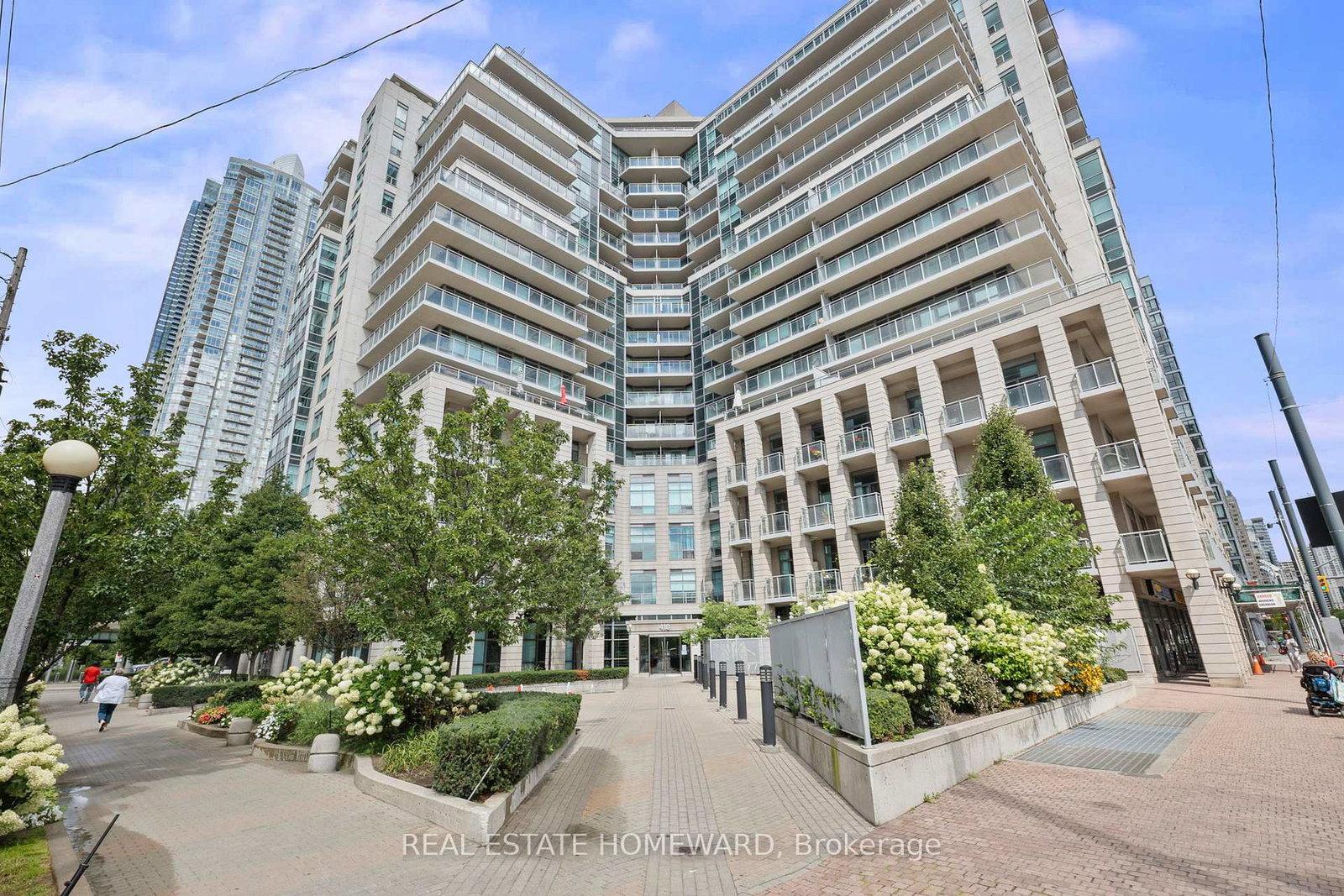 410-queens-quay-w-toronto-ontario-c12743708