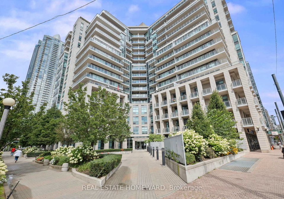 410-queens-quay-w-toronto-ontario-c12743708