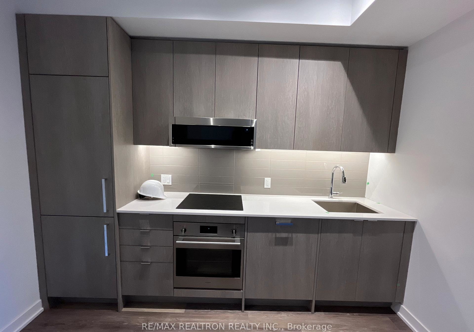 250-lawrence-avenue-w-toronto-ontario-c12743722