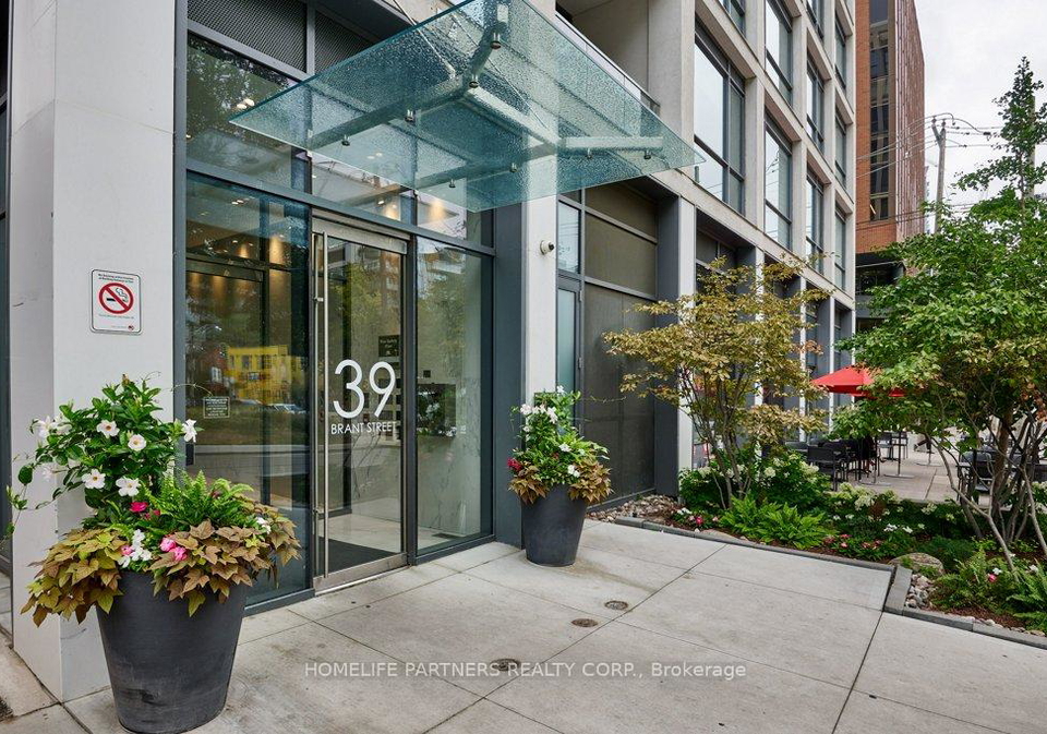 39-brant-street-toronto-ontario-c12743992