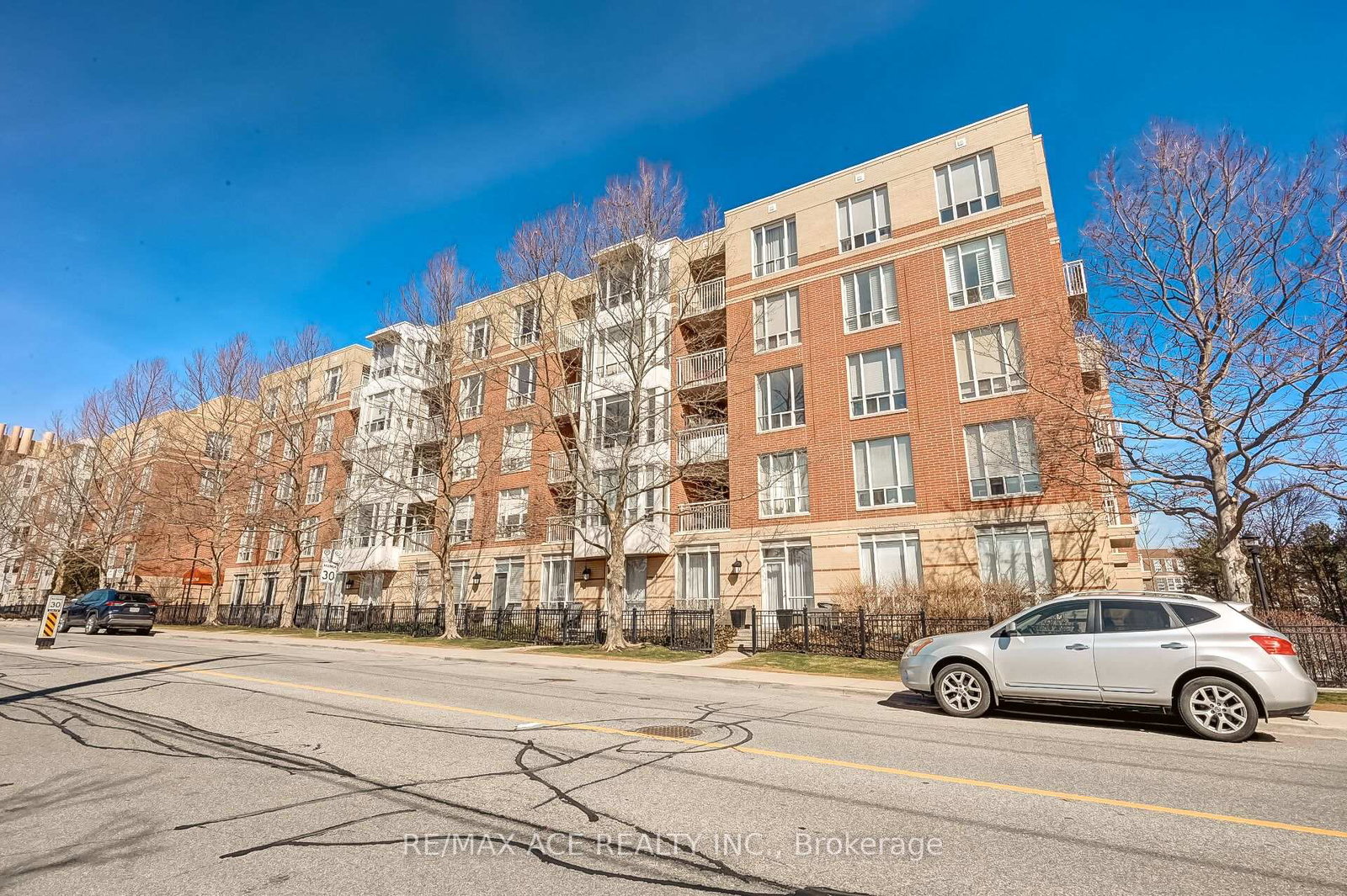 481-rosewell-avenue-n-toronto-ontario-c12744294