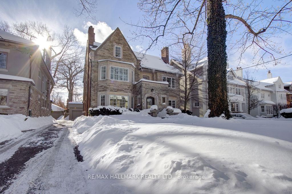 19-whitney-avenue-toronto-ontario-c12744652