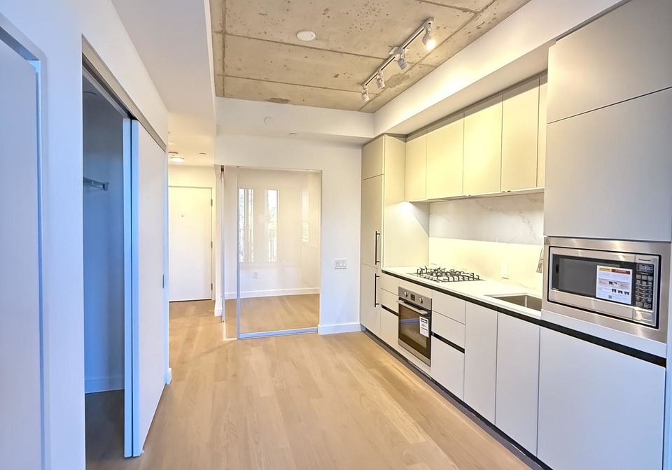 1720-bayview-avenue-toronto-ontario-c12744748
