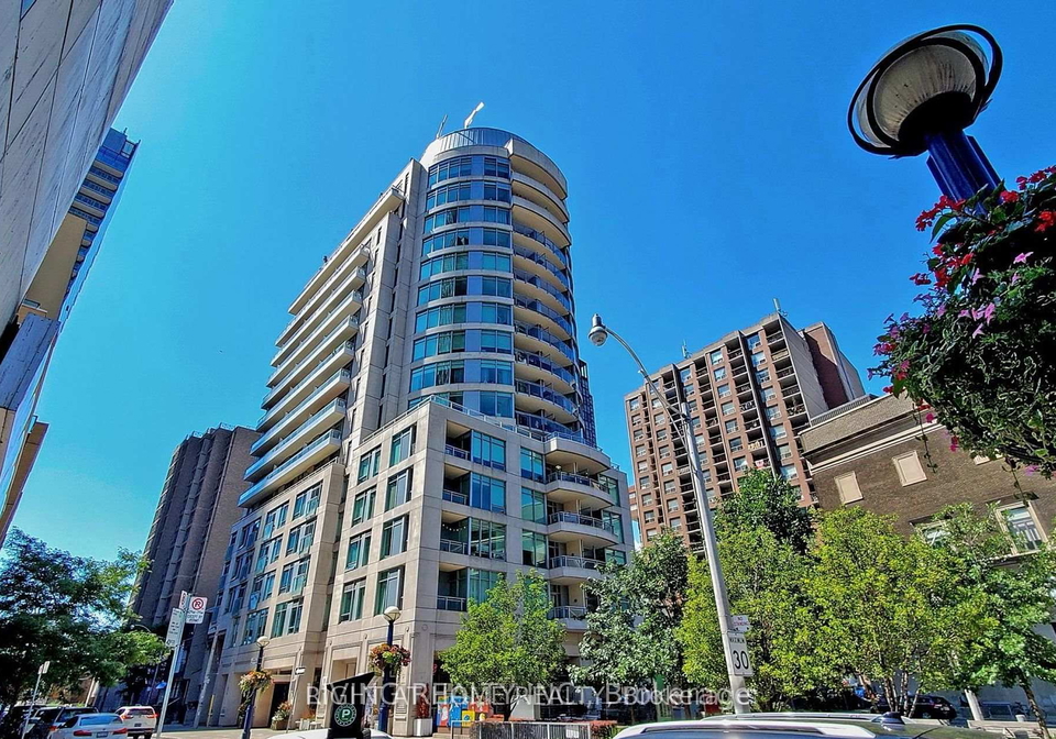 8-scollard-street-toronto-ontario-c12744832