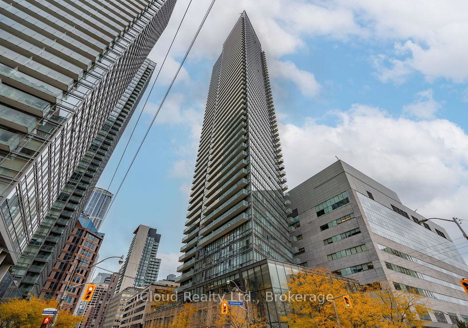 832-bay-street-toronto-ontario-c12744934