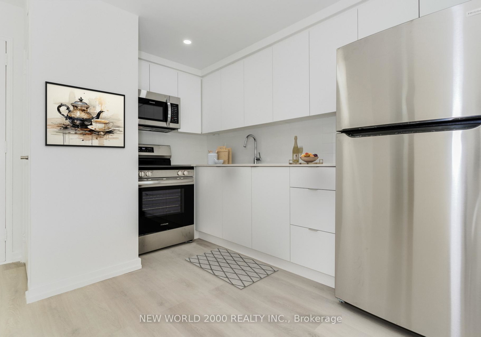 33-erskine-avenue-toronto-ontario-c12745070