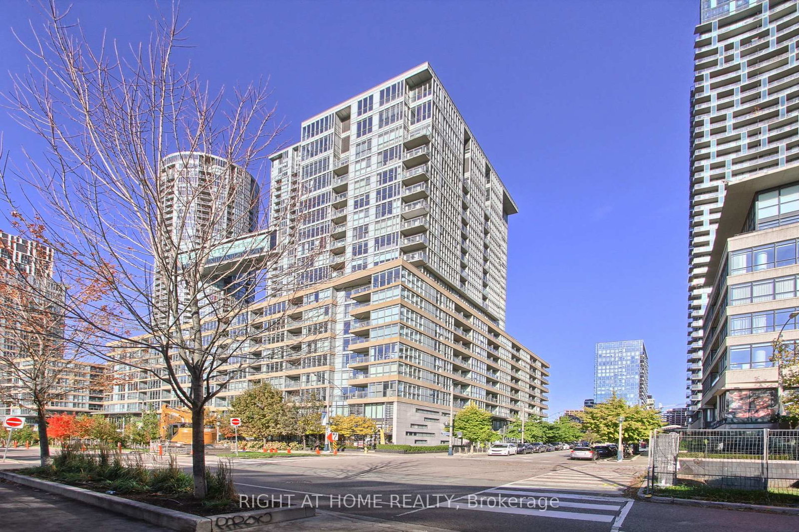10-capreol-court-toronto-ontario-c12745250