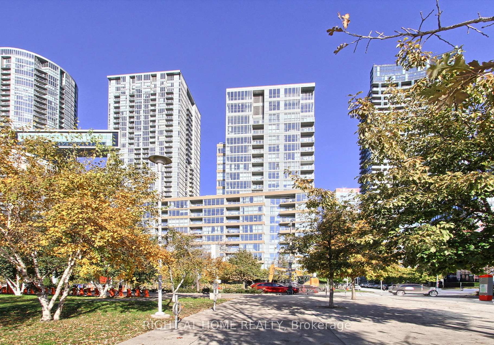 10-capreol-court-toronto-ontario-c12745250