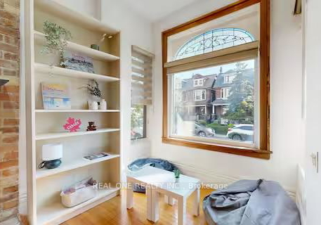 752-markham-street-toronto-ontario-c12745458