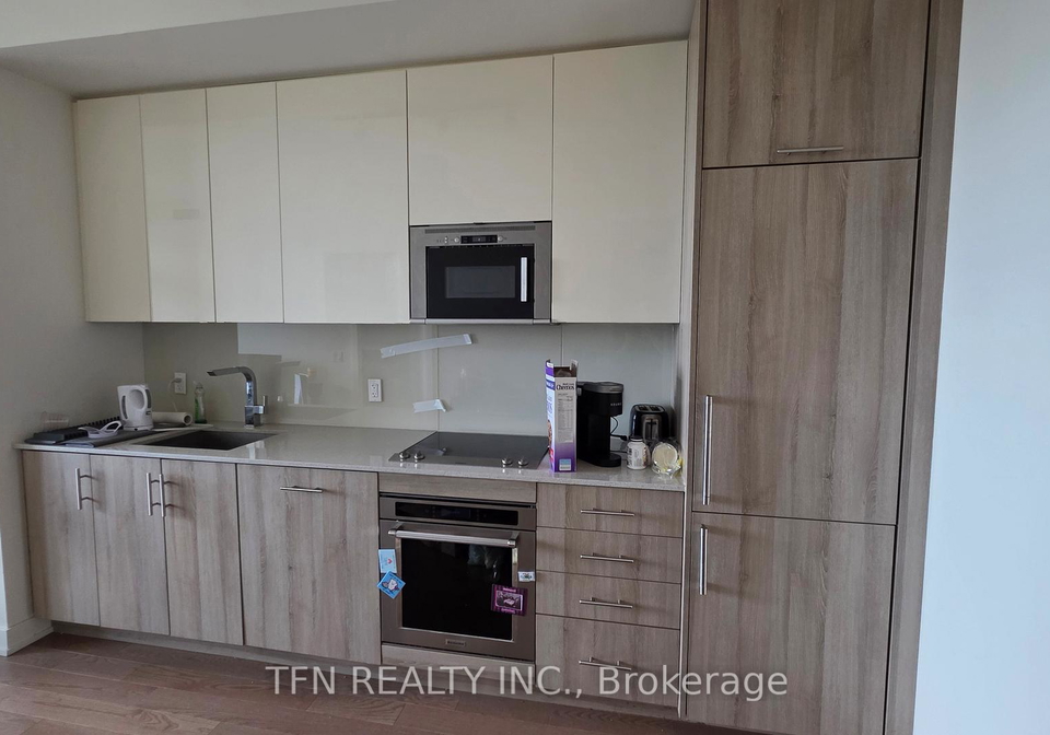 330-richmond-street-w-toronto-ontario-c12745480