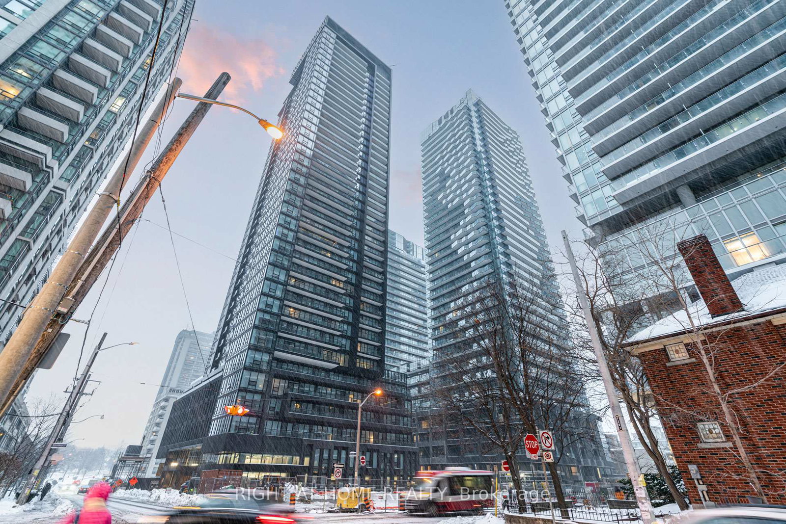 110-broadway-avenue-toronto-ontario-c12745520