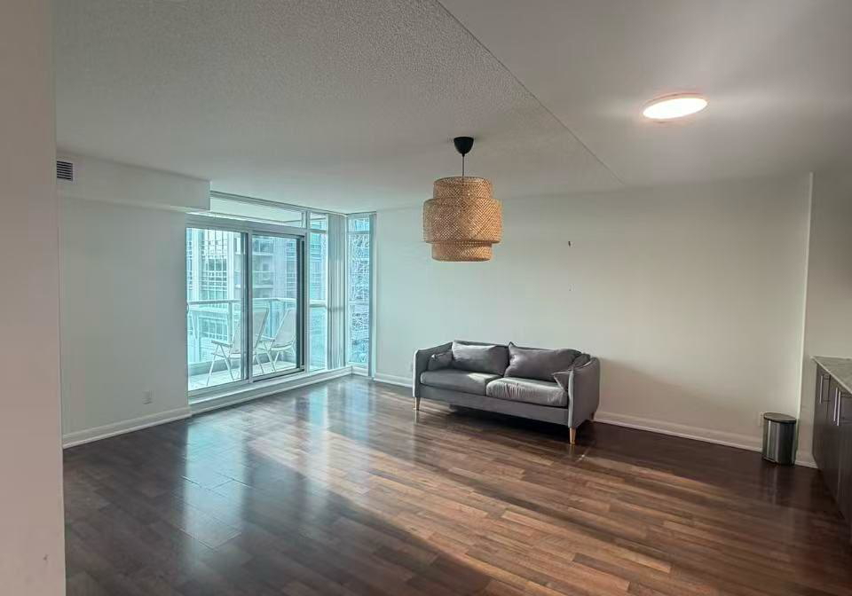 17-anndale-drive-north-york-ontario-c12745572
