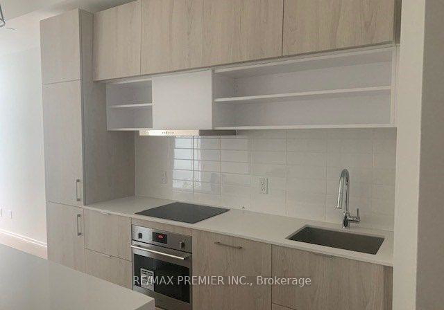 8-hillsdale-avenue-toronto-ontario-c12745588