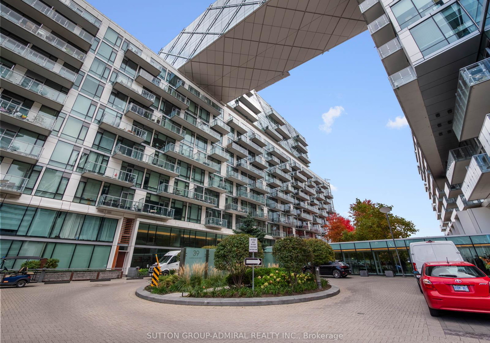 39-queens-quay-e-toronto-ontario-c12745682