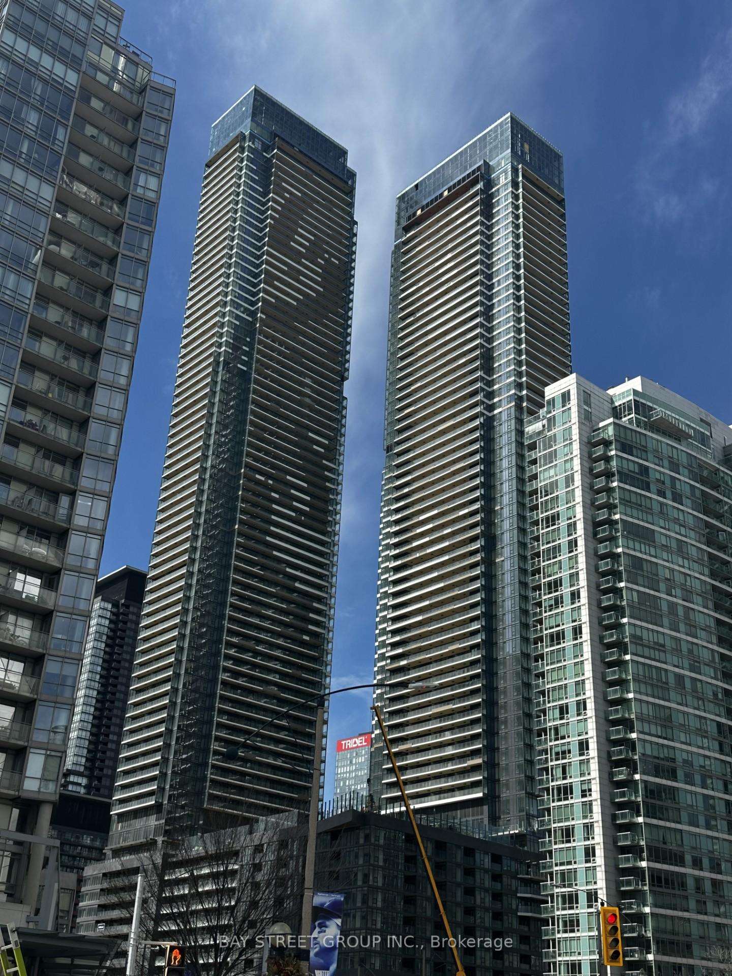3-concord-cityplace-way-toronto-ontario-c12745710