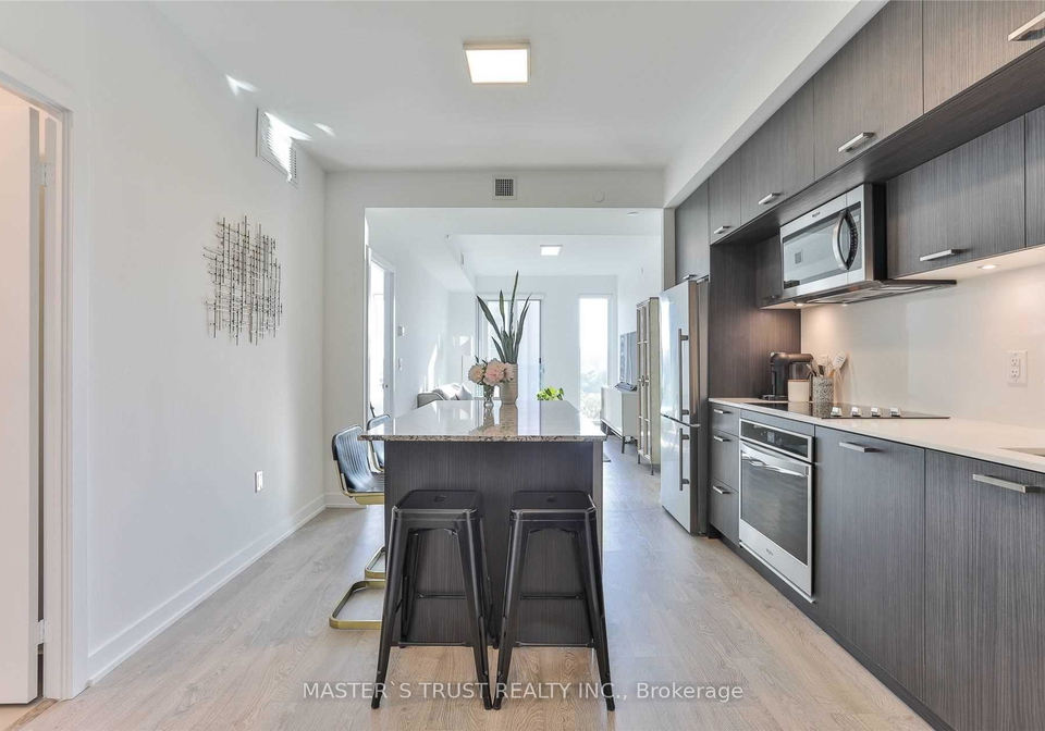 50-mccaul-street-toronto-ontario-c12745772
