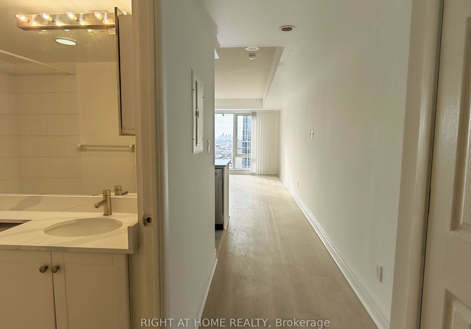 210-victoria-street-toronto-ontario-c12745800