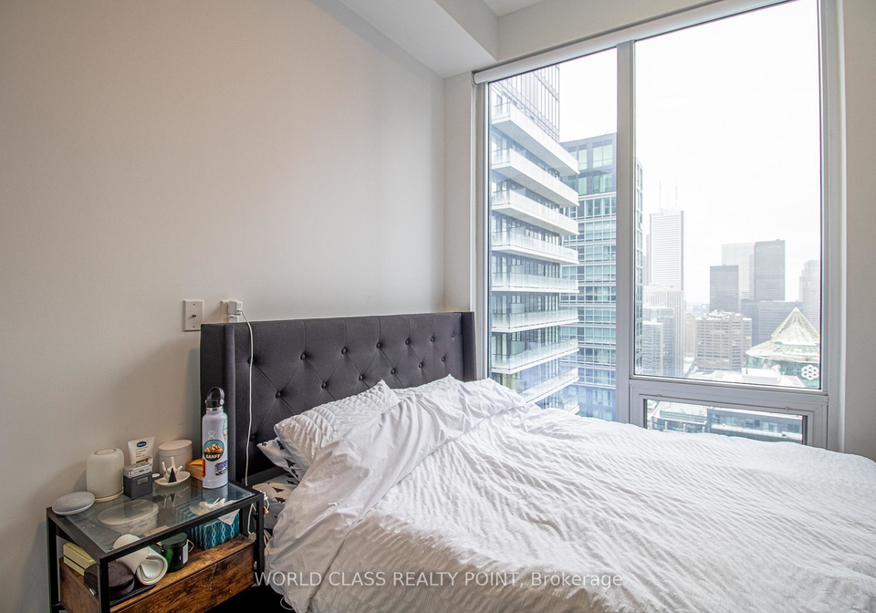 115-blue-jays-way-toronto-ontario-c12746168