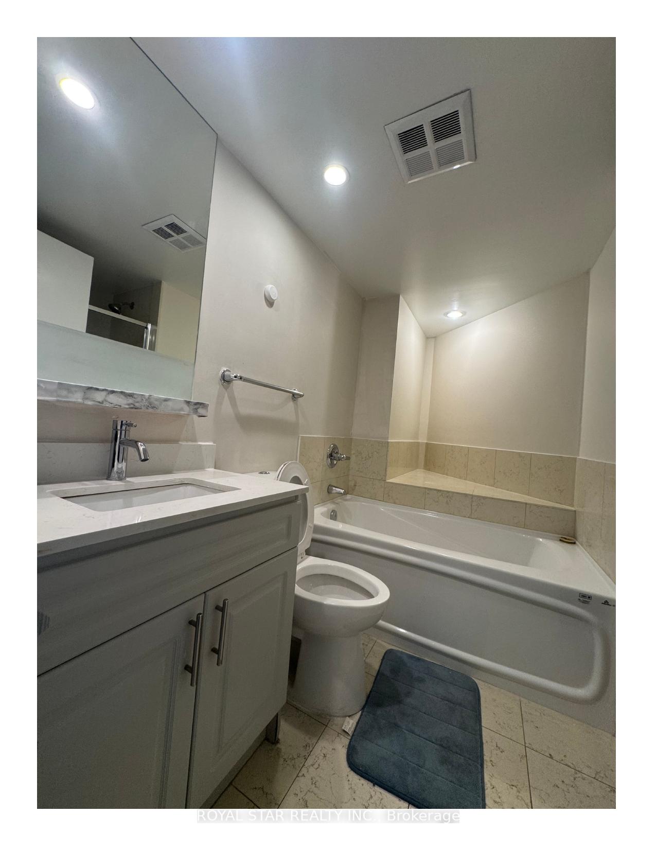 208-queens-quay-w-toronto-ontario-c12746244