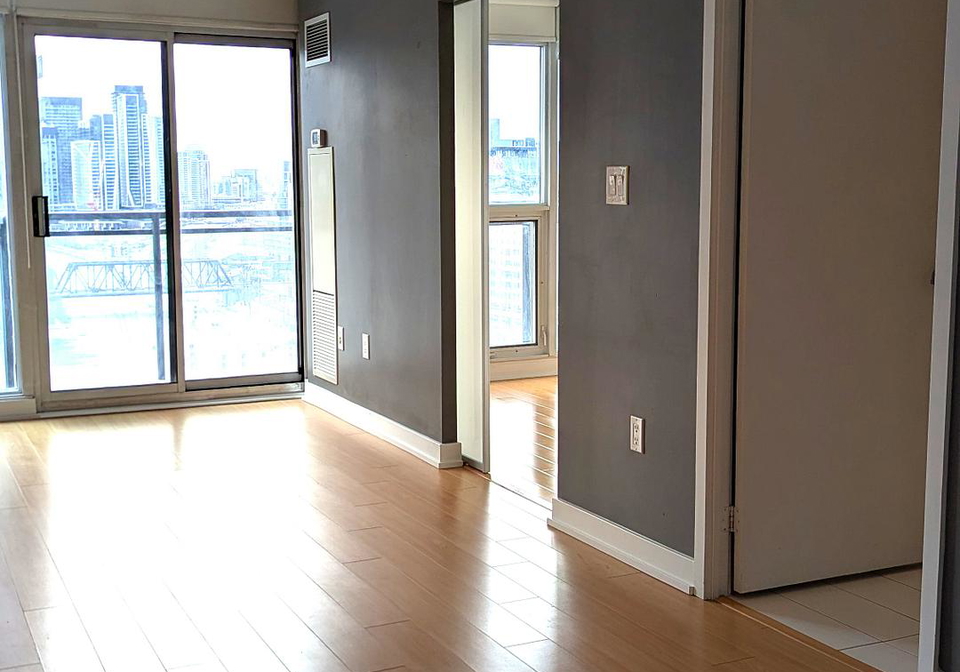 25-capreol-court-toronto-ontario-c12746496