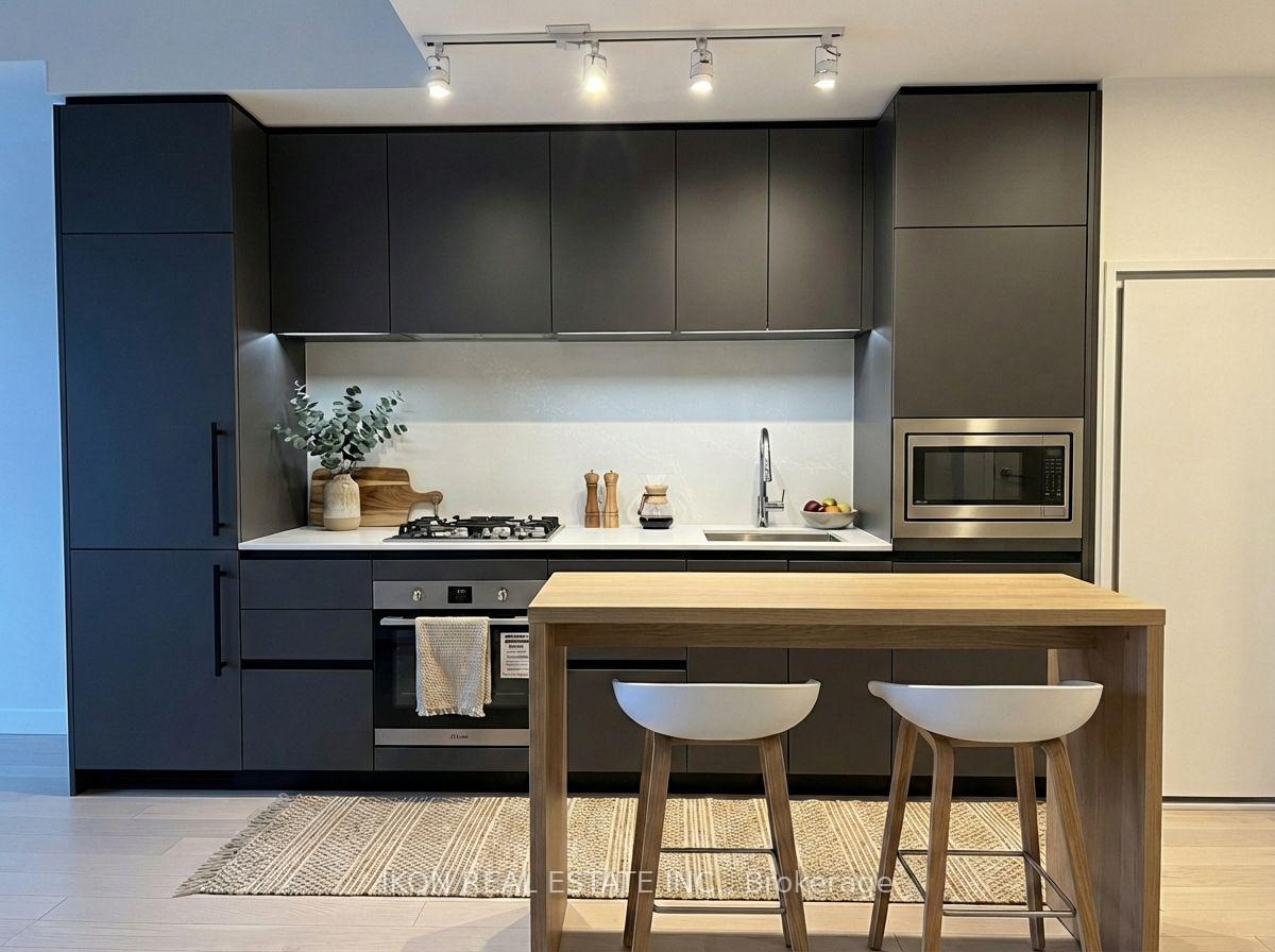 1720-bayview-avenue-toronto-ontario-c12746538