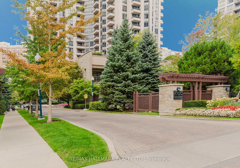500-doris-avenue-north-york-ontario-c12746552