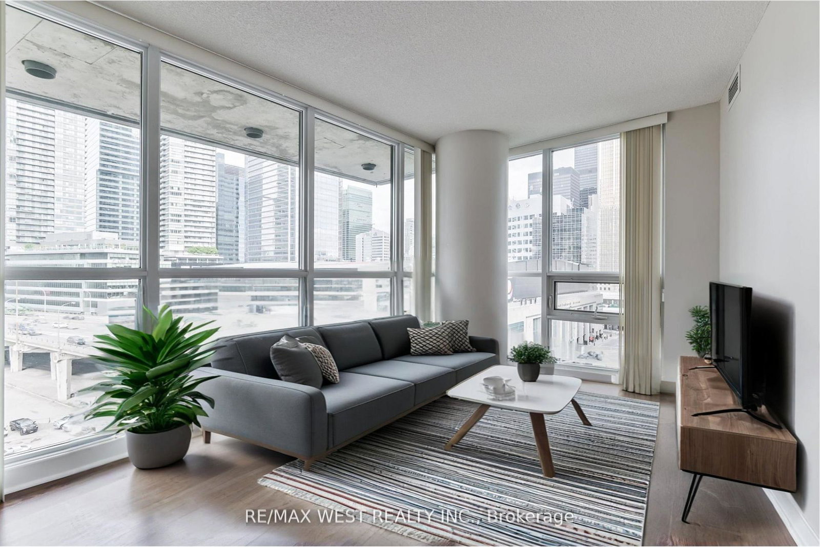 33-bay-street-toronto-ontario-c12746636