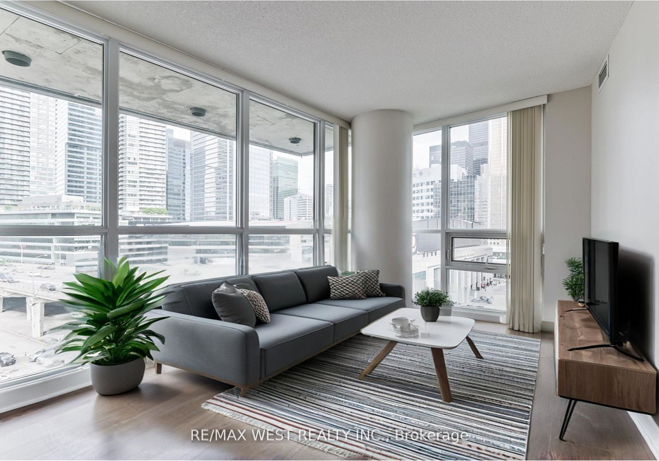 33-bay-street-toronto-ontario-c12746636