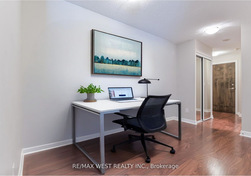 33-bay-street-toronto-ontario-c12746636