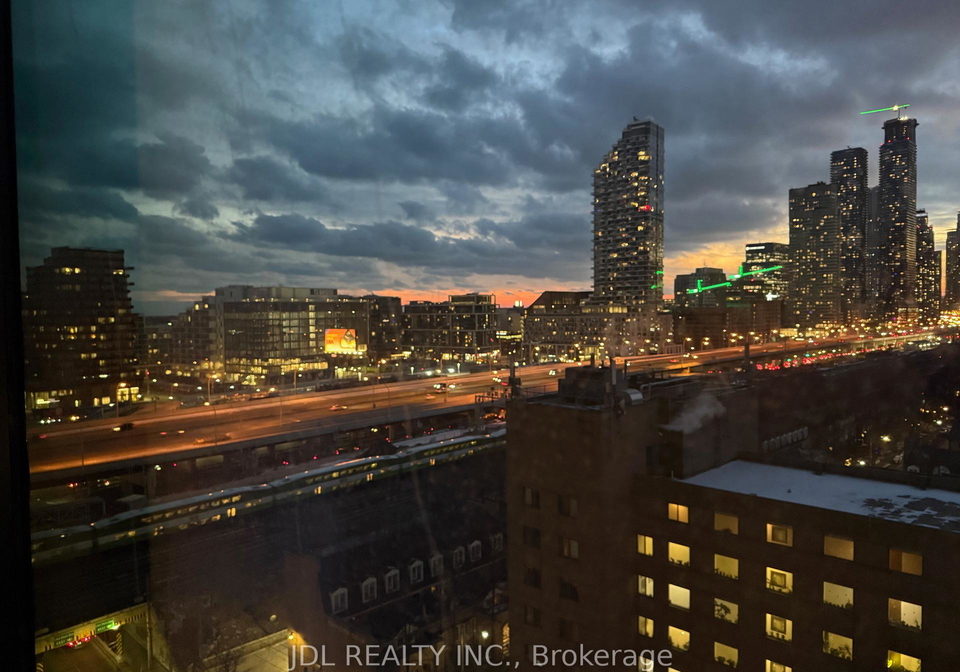 35-parliament-street-toronto-ontario-c12747008
