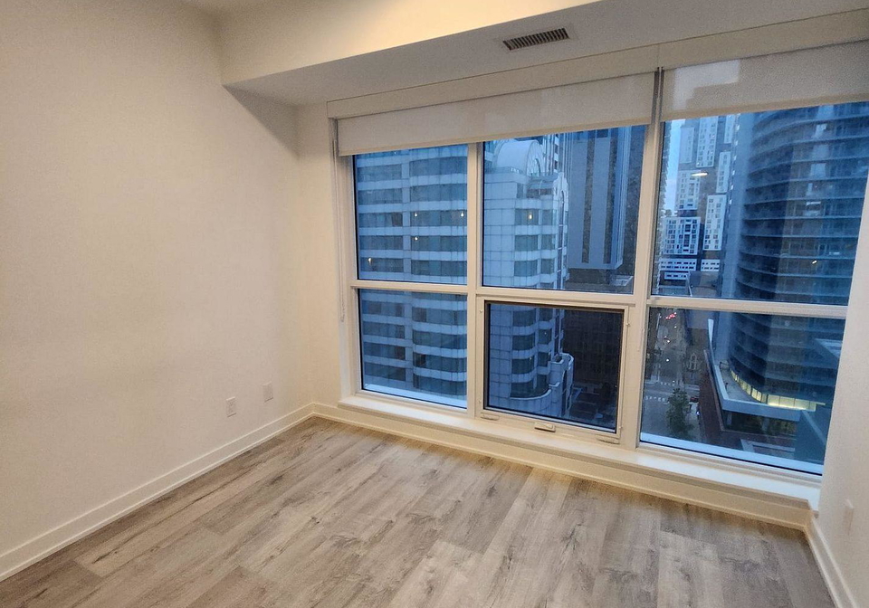 327-king-street-w-toronto-ontario-c12747018