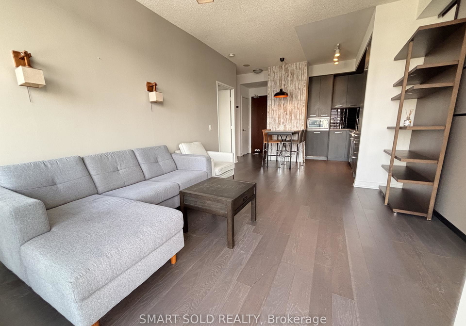 120-bayview-avenue-toronto-ontario-c12747614