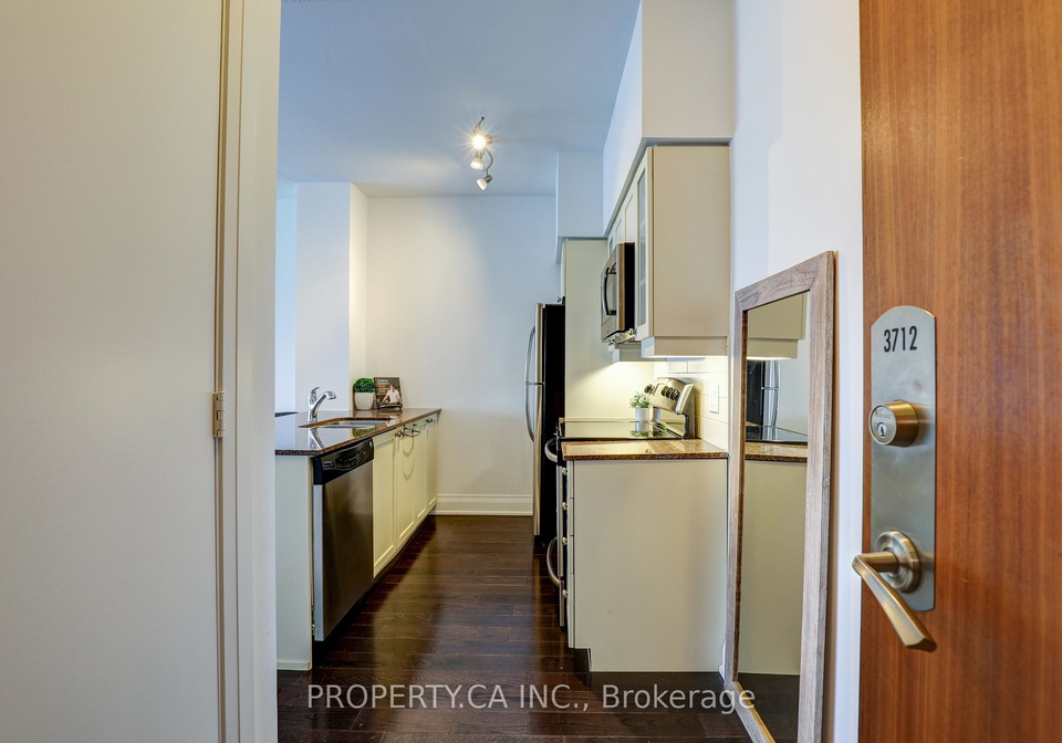 2191-yonge-street-toronto-ontario-c12747968