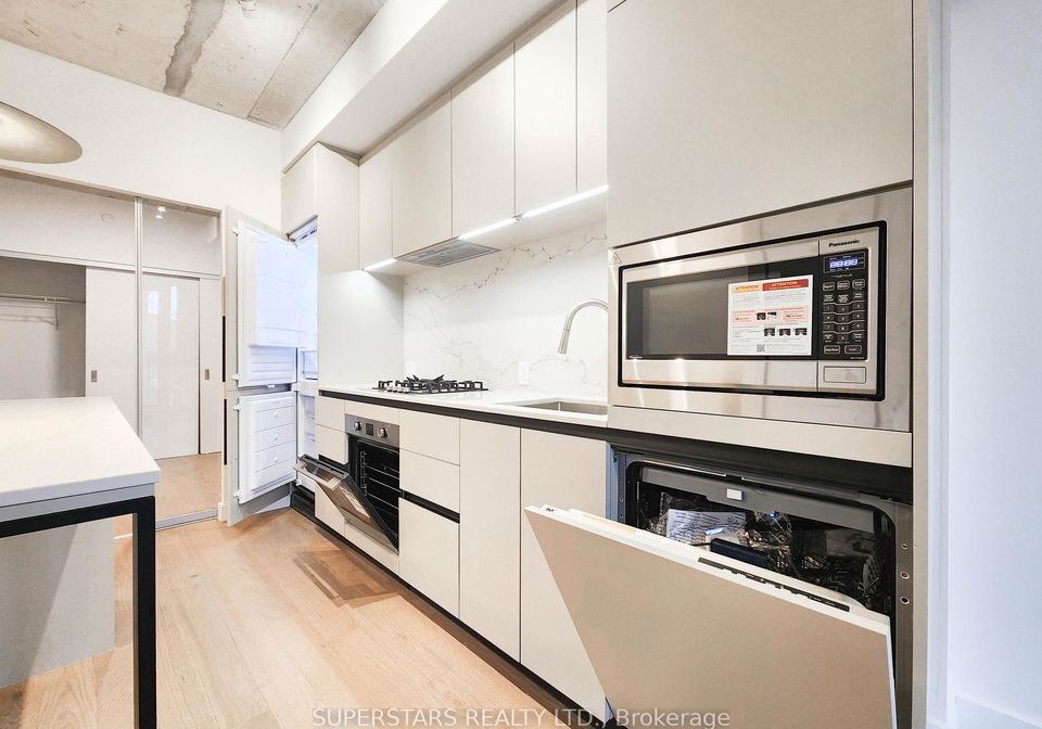 1720-bayview-avenue-toronto-ontario-c12748052