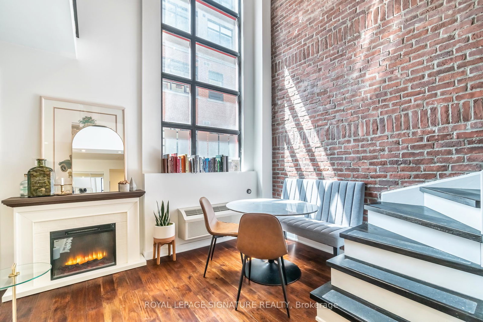 21-earl-street-toronto-ontario-c12748164