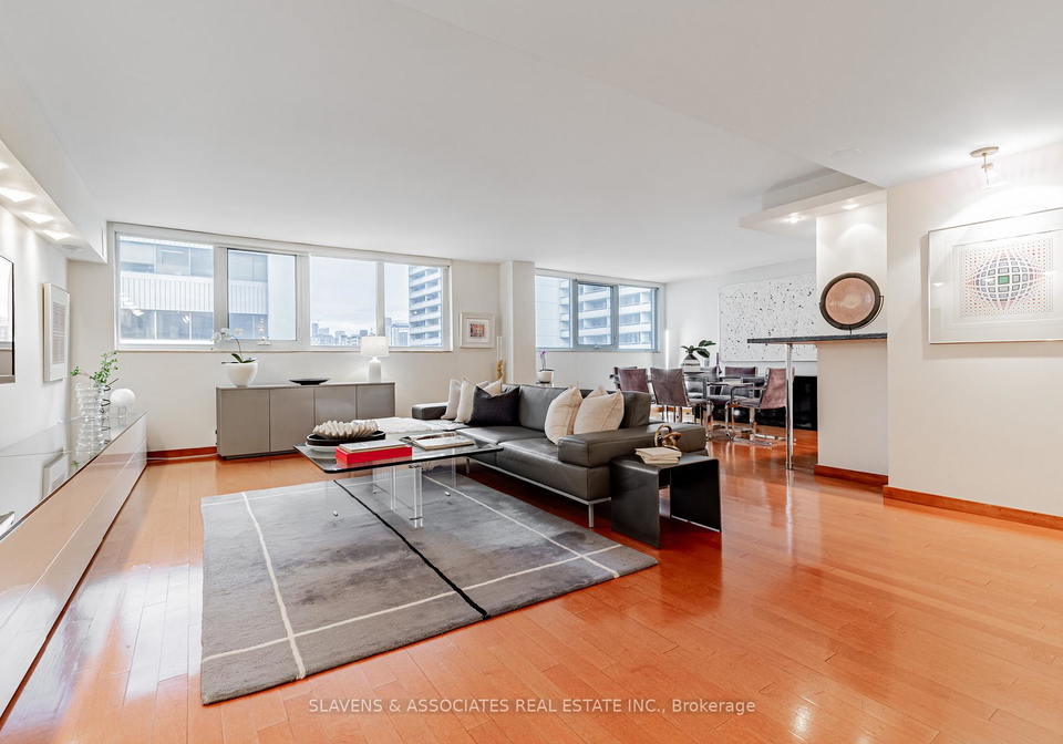 360-bloor-street-e-toronto-ontario-c12748462