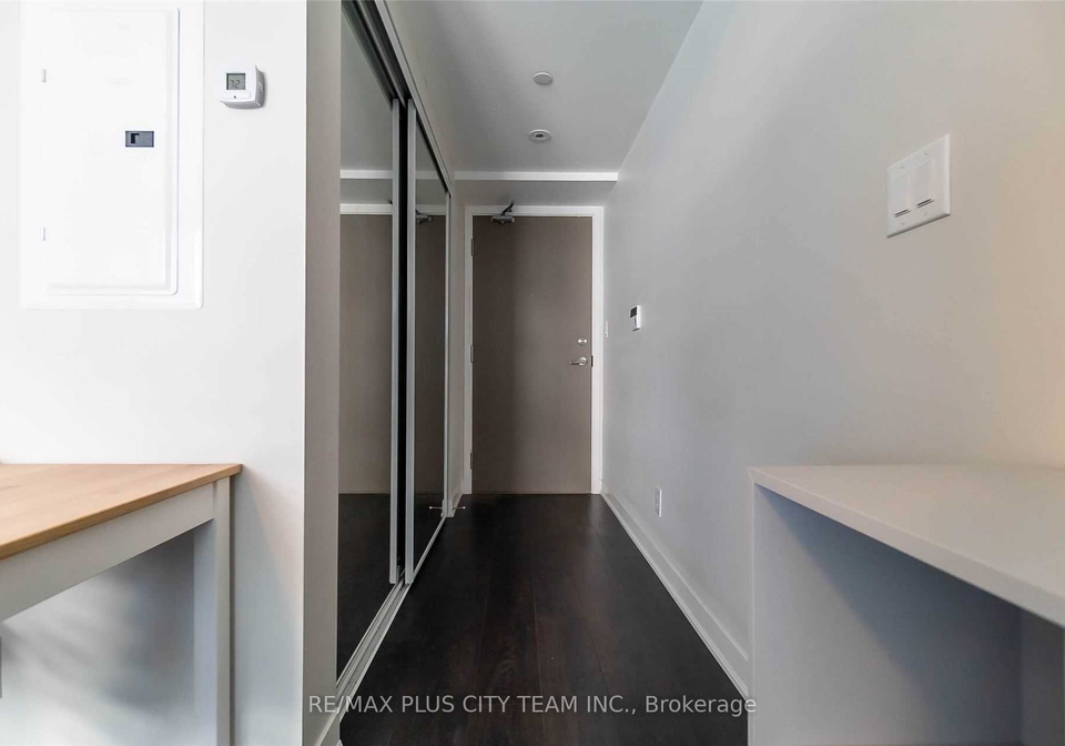 88-harbour-street-toronto-ontario-c12748646