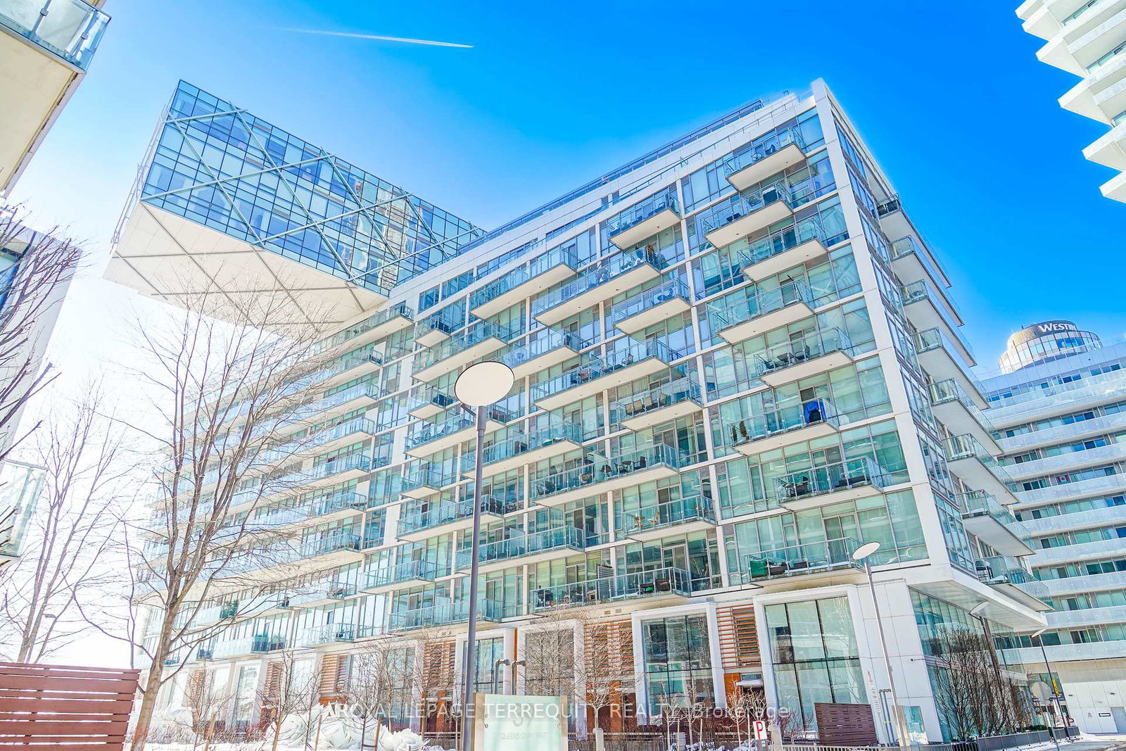 29-queens-quay-e-toronto-ontario-c12748732