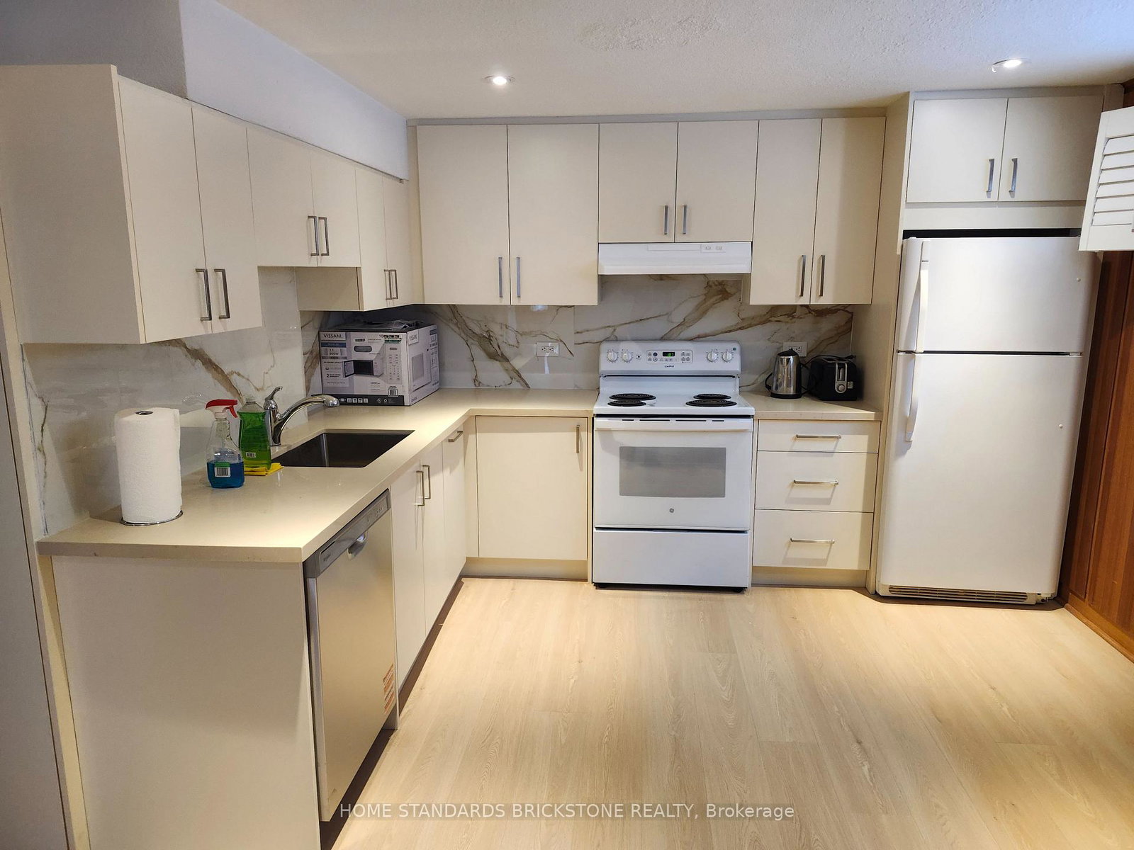 11-warlock-crescent-north-york-ontario-c12748890