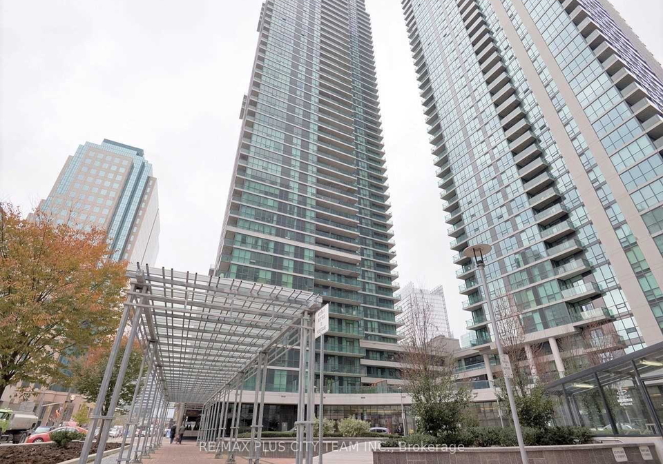33-bay-street-toronto-ontario-c12749256
