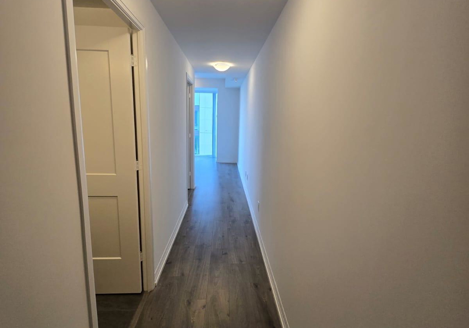 28-widmer-street-toronto-ontario-c12749812