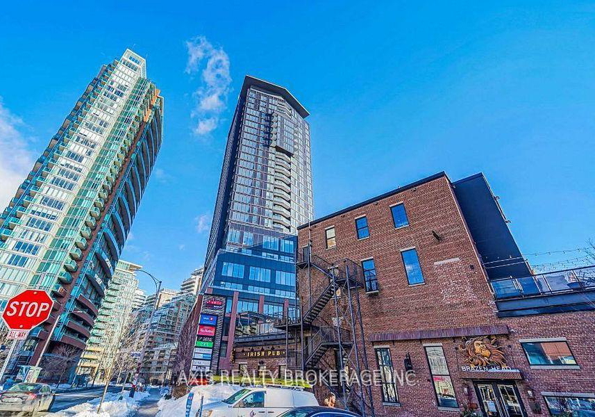 135-east-liberty-street-toronto-ontario-c12749956