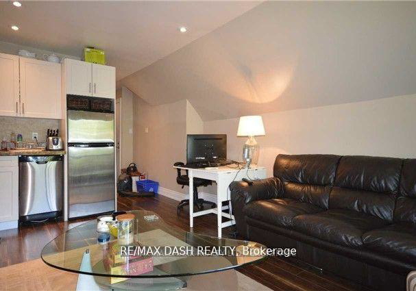 141-admiral-road-toronto-ontario-c12750254
