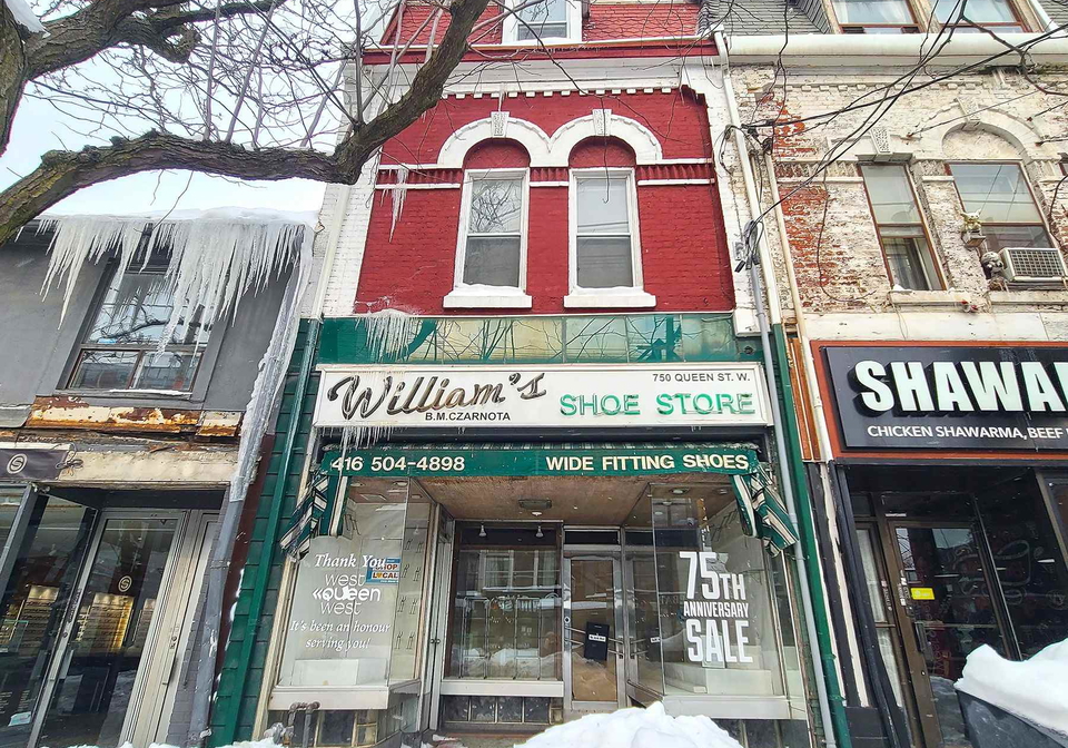 750-queen-street-w-toronto-ontario-c12750300