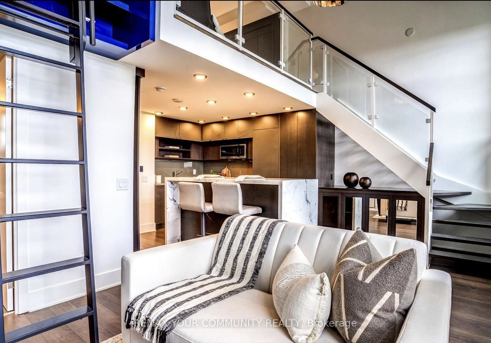 111-st-clair-avenue-w-toronto-ontario-c12751000