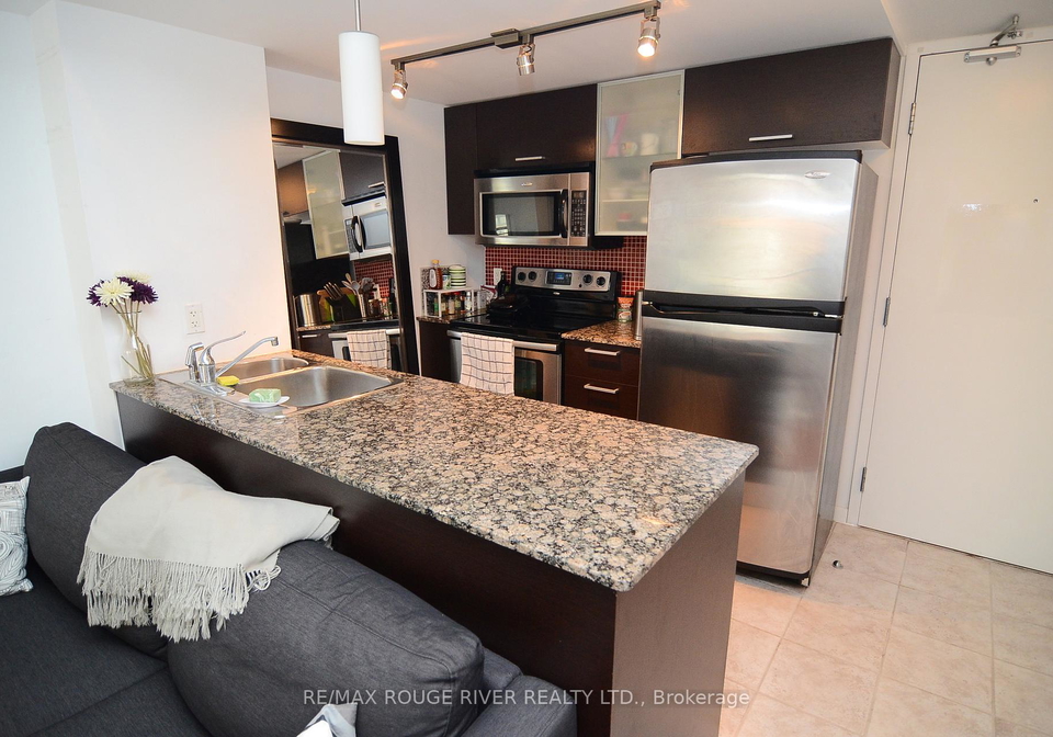 37-grosvenor-street-toronto-ontario-c12751130