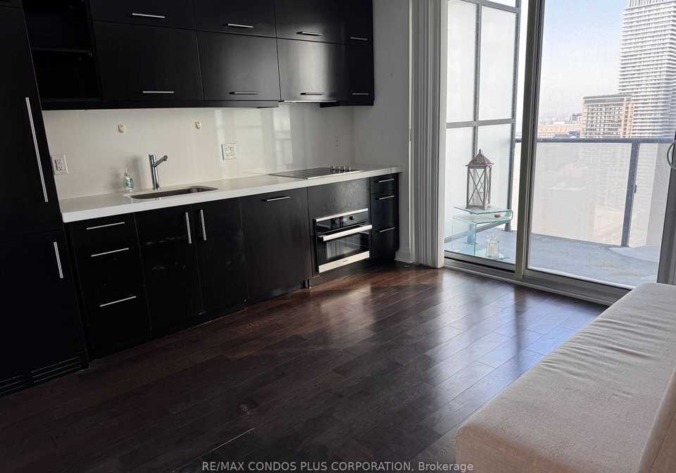 65-st-mary-street-toronto-ontario-c12751370