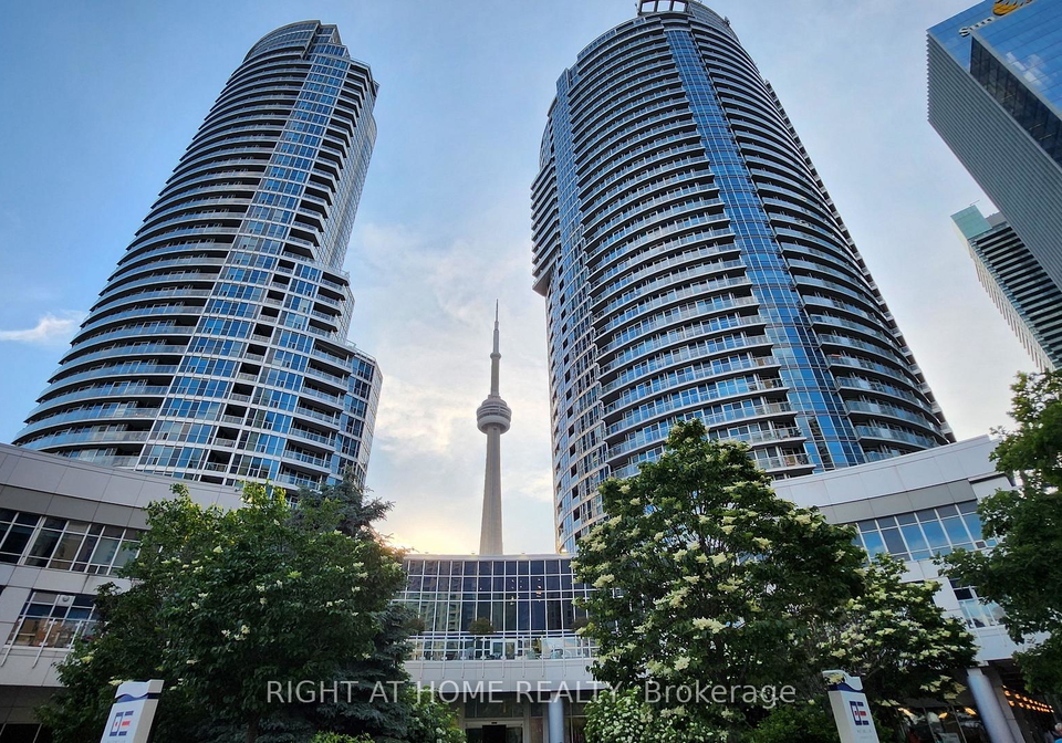 8-york-street-toronto-ontario-c12751628